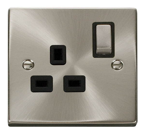 CLICK DECO 13A 1 GANG SWITCHED SOCKET VICTORIAN SATIN CHROME BLACK