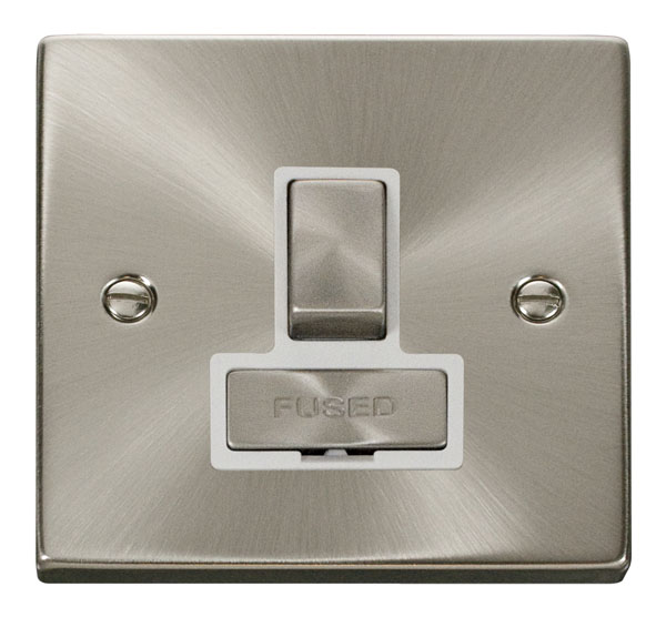 CLICK DECO 13A SWITCHED FUSED SPUR VICTORIAN SATIN CHROME WHITE