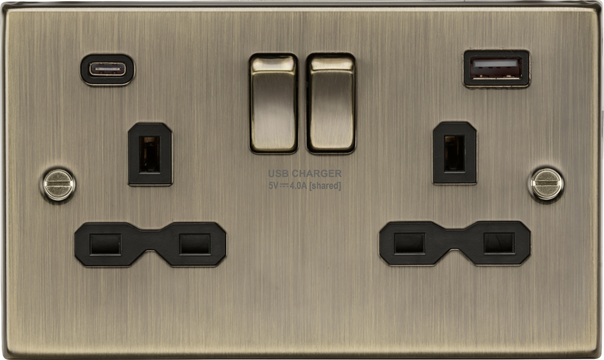 KNIGHTSBRIDGE SQUARE EDGE ANTIQUE BRASS 13A 2G DP SWITCHED SOCKET WITH USB A+C (5V DC 4.0A SHARED) MAX 20W