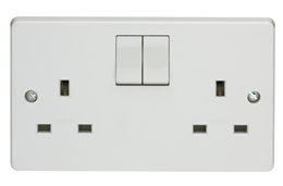 CRABTREE 13A 2 GANG SWITCHED SOCKET
